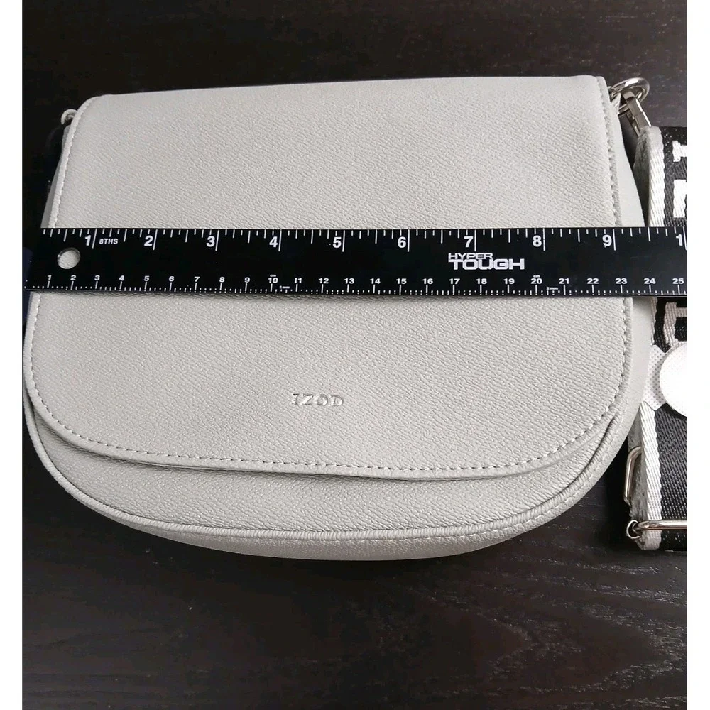IZOD Sage Saddle Bag Crossbody Purse Women's NEW #1574